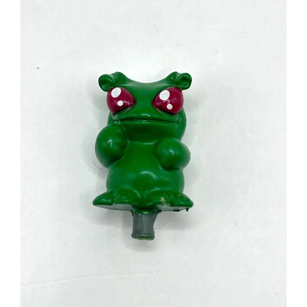 Neopets Pocket Pet GRUNDO Replacement FIGURE ONLY Tiger Electronics 2002